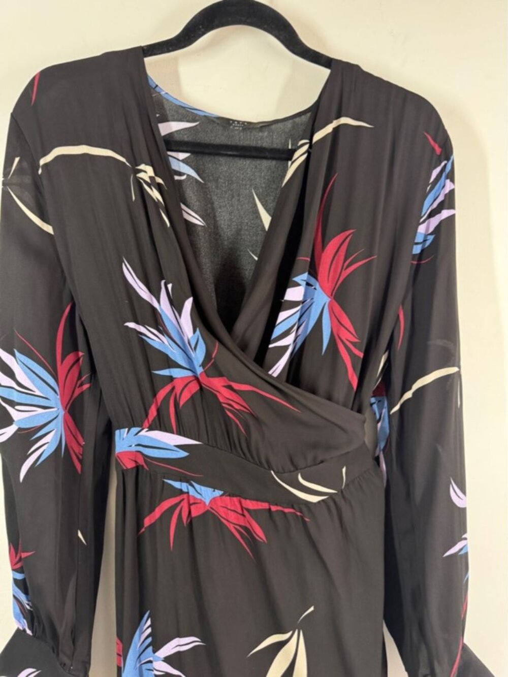 YAYA Wrap Midi Dress Black Floral Long Sleeve Size 44 Boho Casual Chic Vacation - Picture 3 of 15